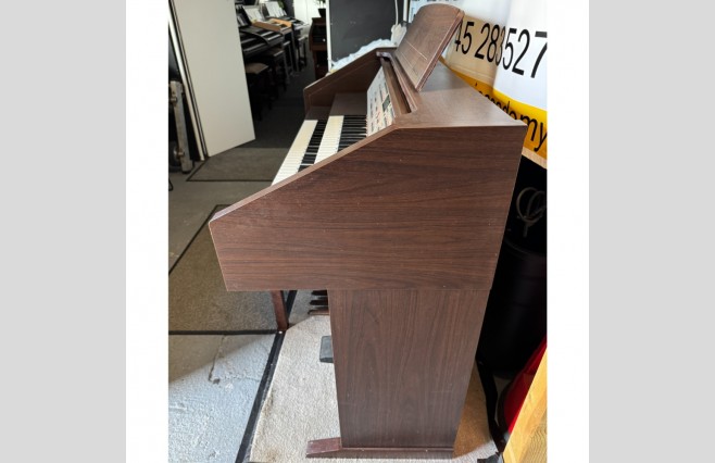 Orla GT2600 Organ, Used Sold As Seen Bargain (SN:05047485) - Image 3